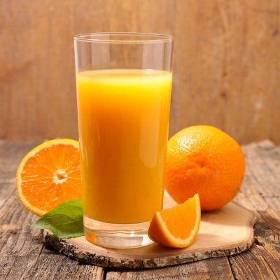 портокалов сок е източник на силни антиоксиданти, които предпазва от оксидативен стрес и подмладяват организма.